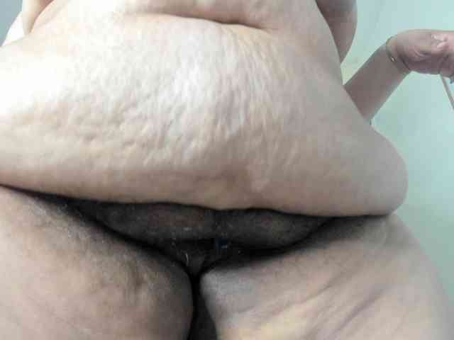 AlondraZaens webcam
