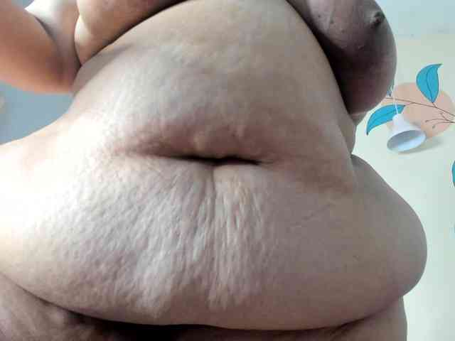 AlondraZaens webcam