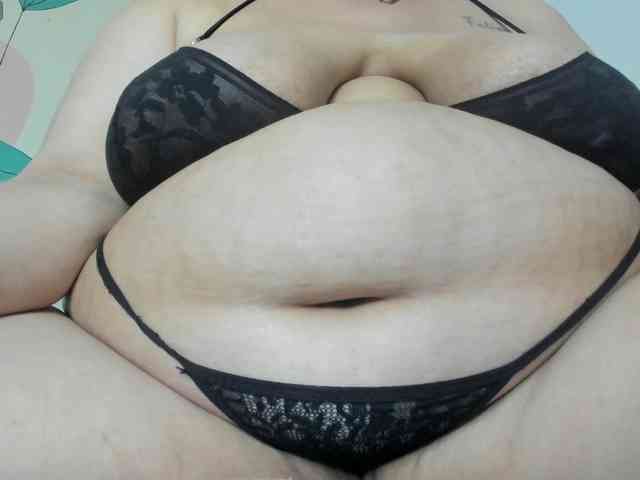 AlondraZaens webcam