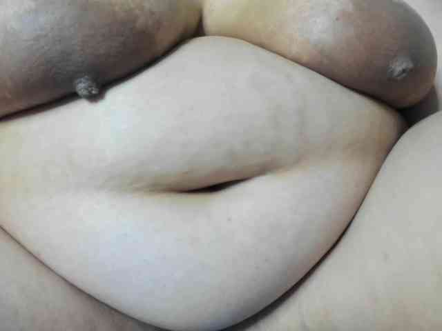 AlondraZaens webcam