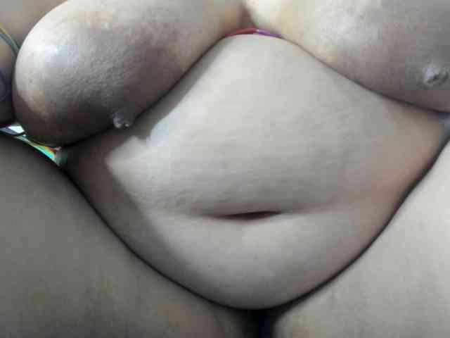 AlondraZaens webcam