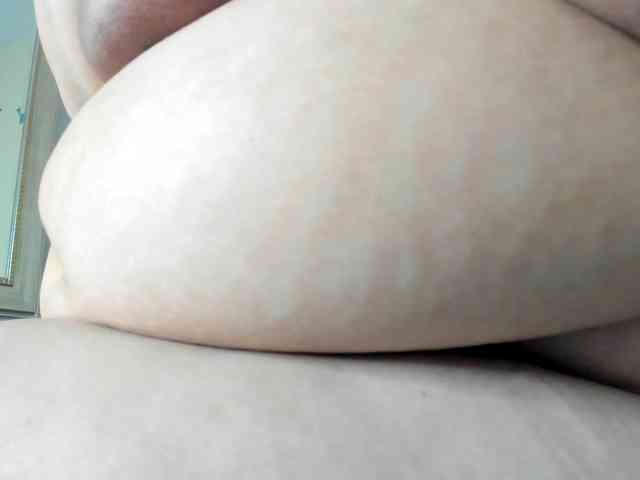 AlondraZaens webcam