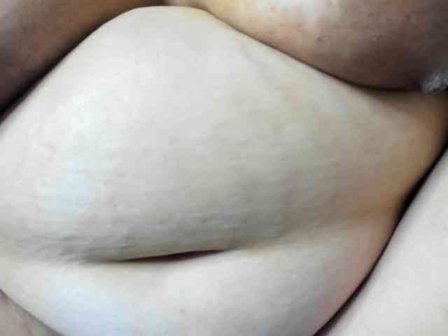 AlondraZaens webcam