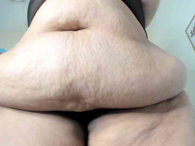 AlondraZaens webcam