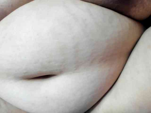 AlondraZaens webcam