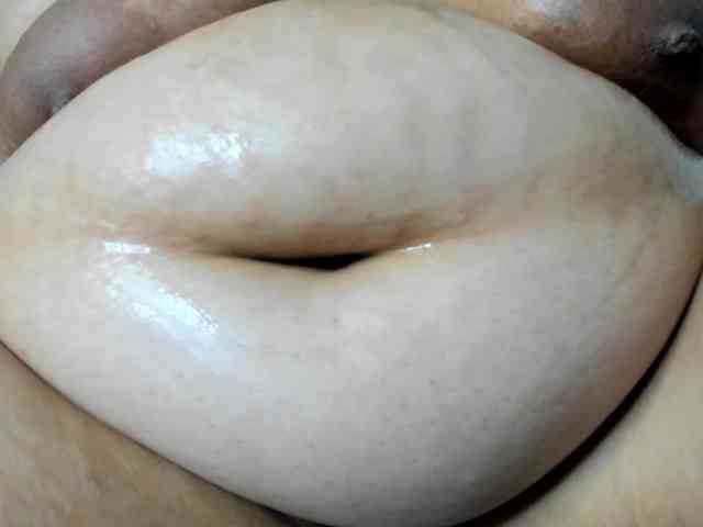 AlondraZaens webcam