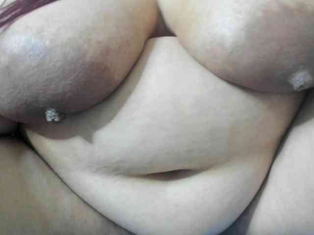 AlondraZaens webcam