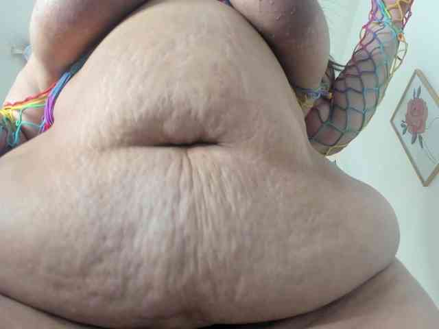AlondraZaens webcam