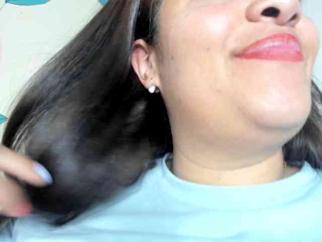 AlondraZaens webcam