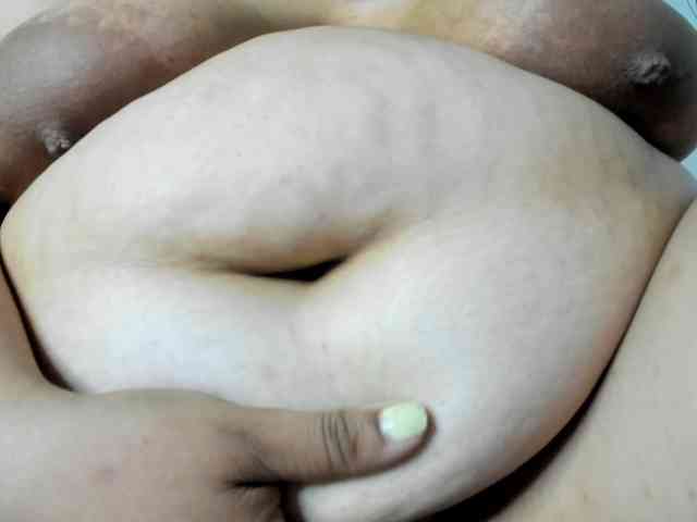 AlondraZaens webcam