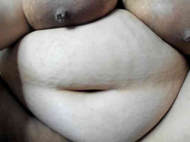 AlondraZaens webcam