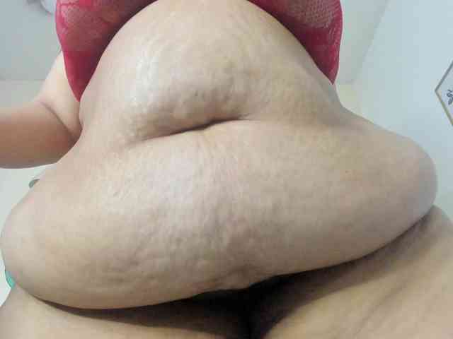 AlondraZaens webcam