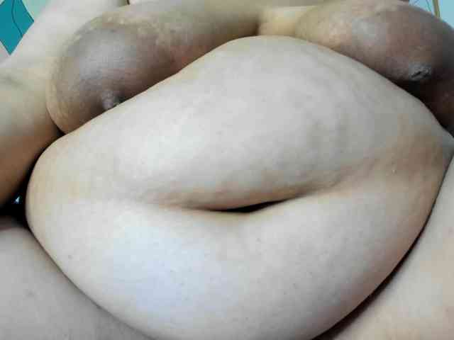 AlondraZaens webcam