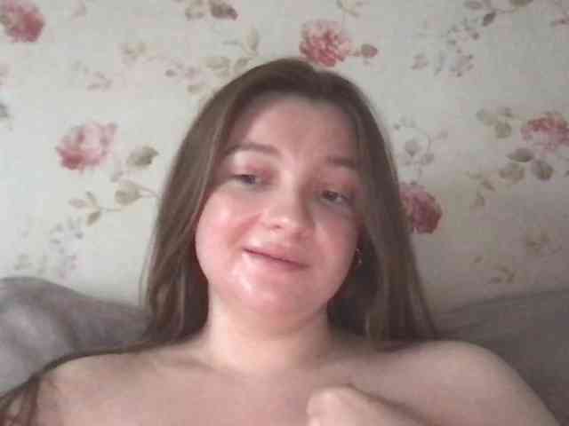 IamLovenda webcam