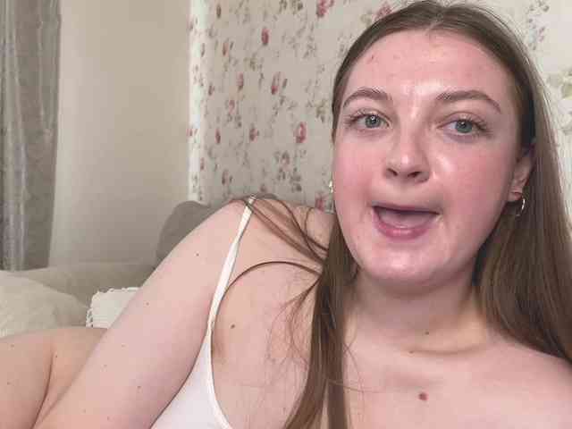IamLovenda webcam