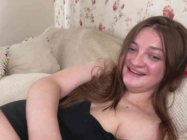 IamLovenda webcam