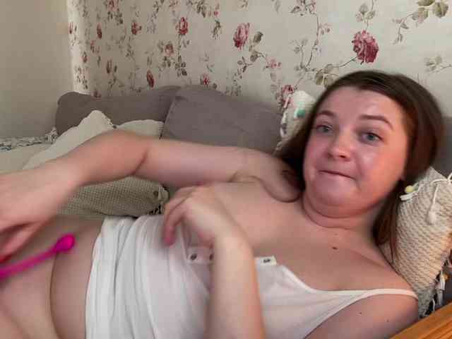 IamLovenda webcam