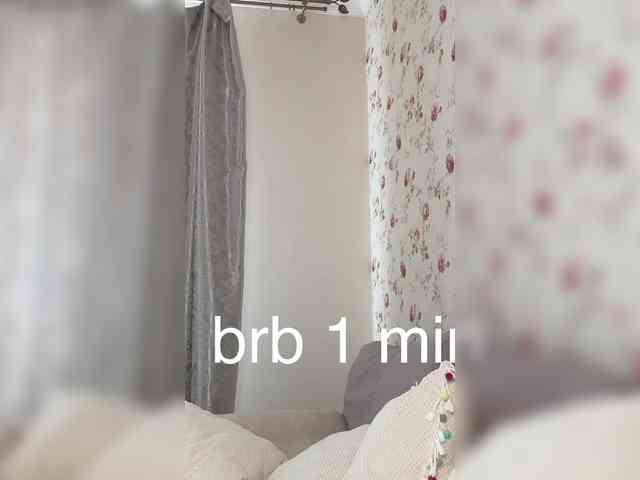IamLovenda webcam