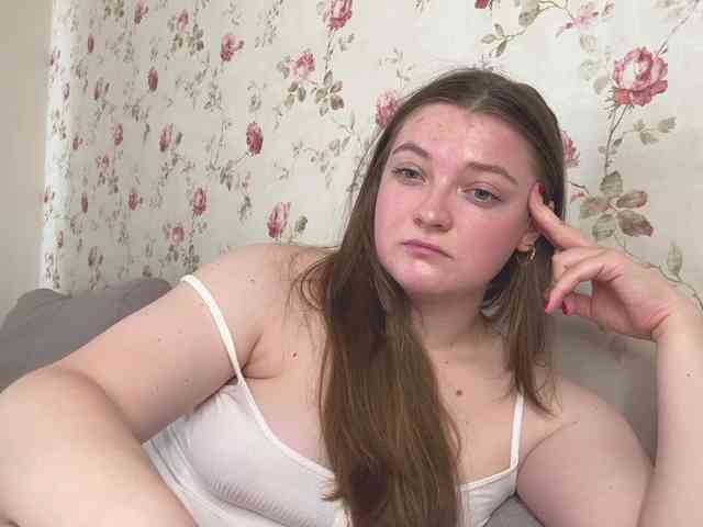 IamLovenda webcam