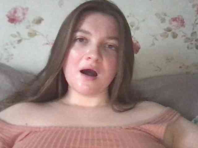 IamLovenda webcam