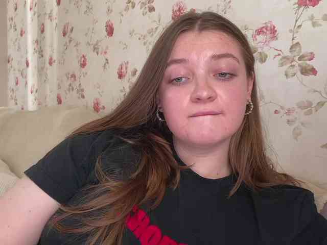 IamLovenda webcam