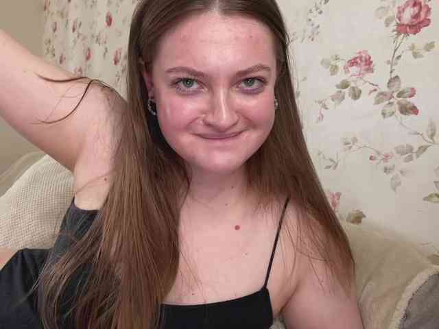 IamLovenda webcam