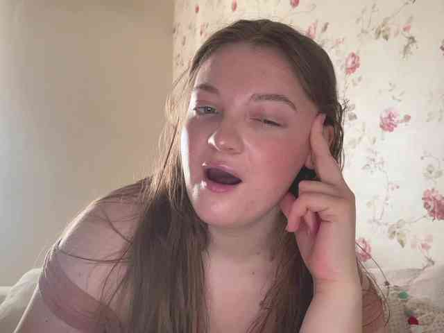 IamLovenda webcam