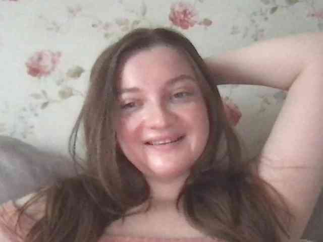 IamLovenda webcam