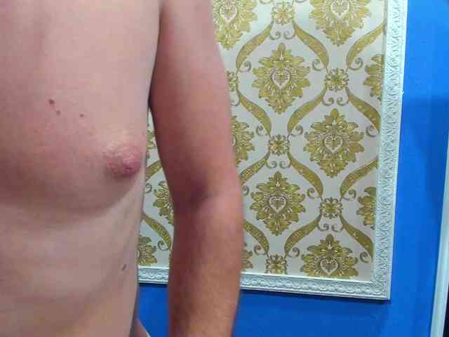 Модель: vickymike