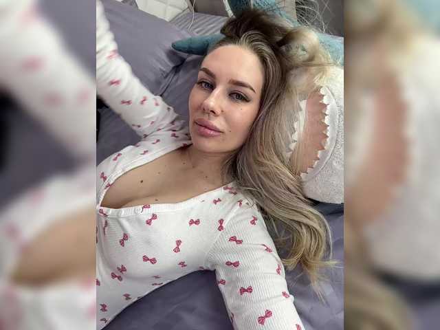 Lovensesgirl's BongaCams show and profile