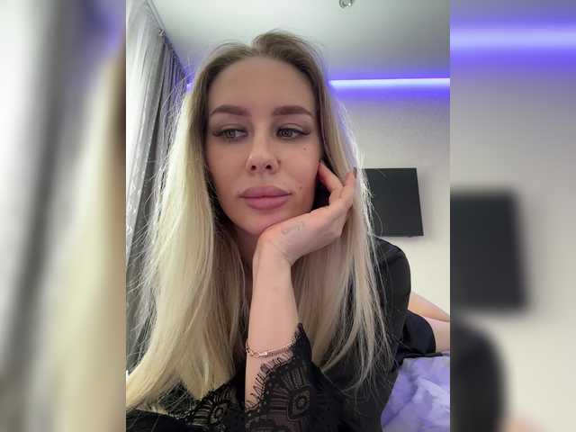 Lovensesgirl's BongaCams show and profile