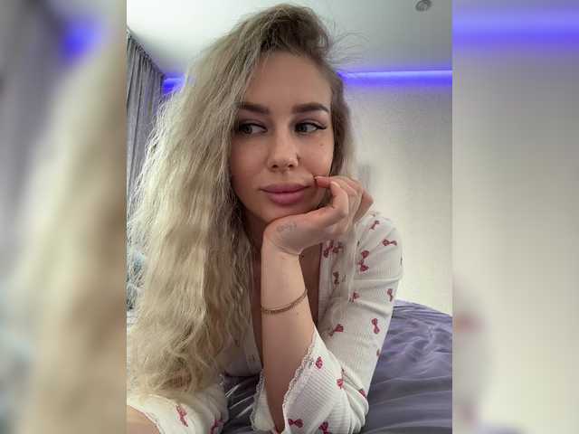 Lovensesgirl's BongaCams show and profile