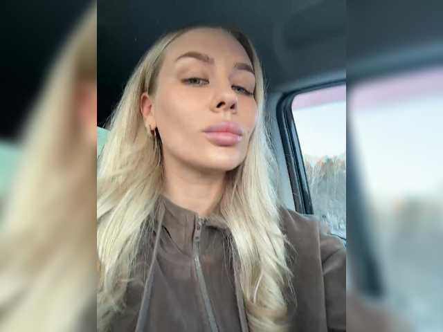 Lovensesgirl live cam