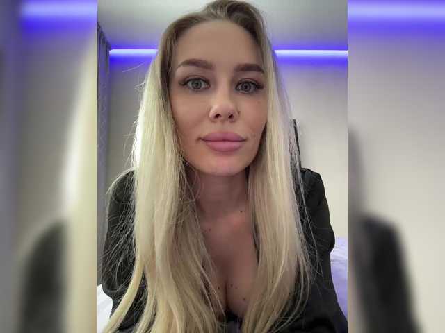 Lovensesgirl's BongaCams show and profile