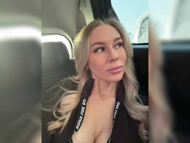 Lovensesgirl live cam