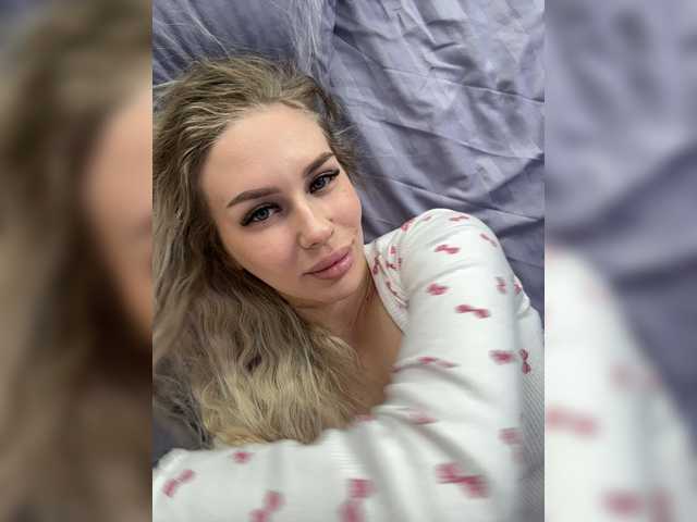 Lovensesgirl's BongaCams show and profile