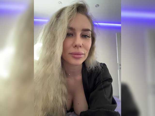 Lovensesgirl's BongaCams show and profile