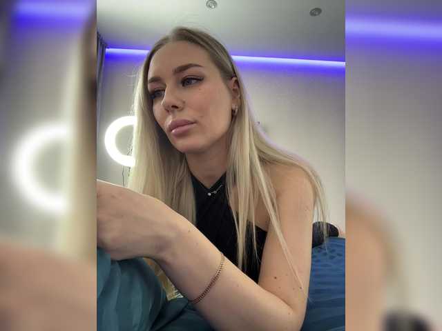 Lovensesgirl's BongaCams show and profile