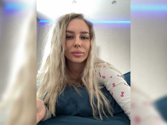 Lovensesgirl's BongaCams show and profile