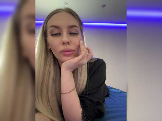 Lovensesgirl's BongaCams show and profile