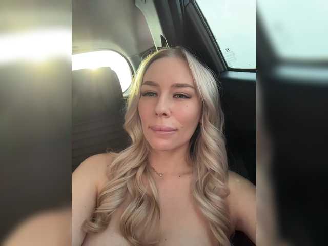 Lovensesgirl live cam