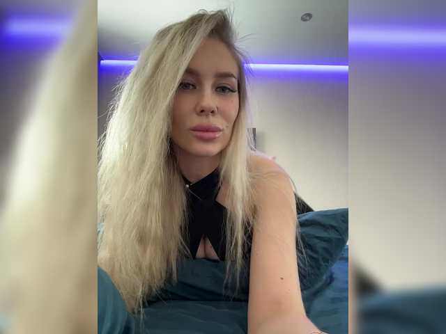 Lovensesgirl's BongaCams show and profile