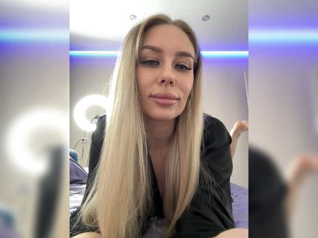 Lovensesgirl's BongaCams show and profile