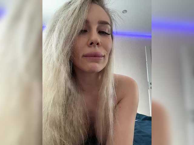 Lovensesgirl's BongaCams show and profile