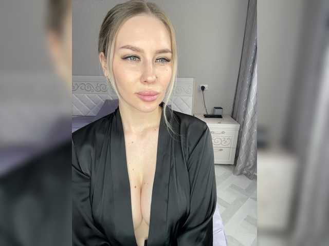 Lovensesgirl's BongaCams show and profile