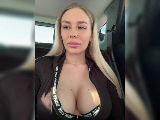 Lovensesgirl's BongaCams show and profile