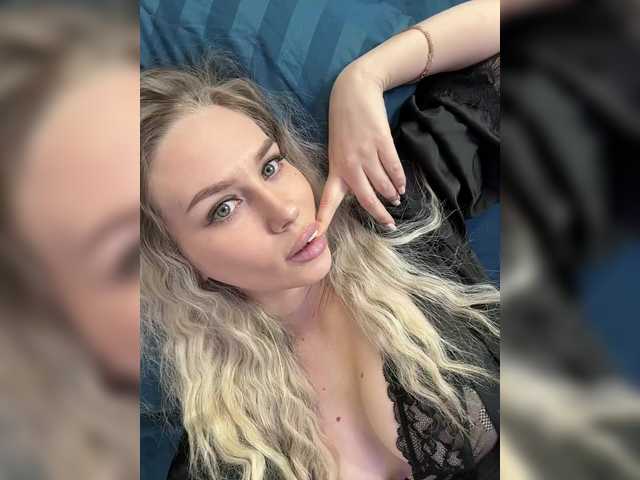 Lovensesgirl's BongaCams show and profile