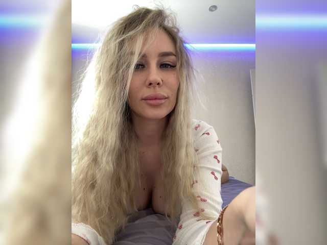 Lovensesgirl live cam profile