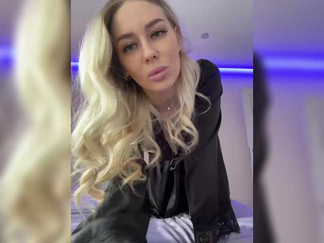 Lovensesgirl live cam