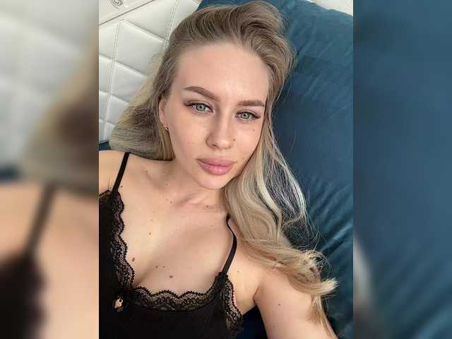 Lovensesgirl's BongaCams show and profile